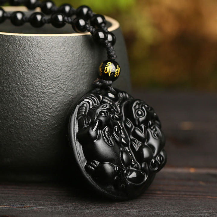 Collier avec pendentif en corde et double perle Pixiu en obsidienne noire et Buddha Stones pour la purification