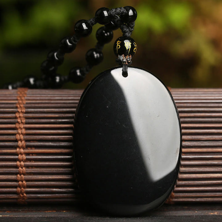 Collier pendentif en corde de perles de poisson Koi en obsidienne noire avec Buddha Stones