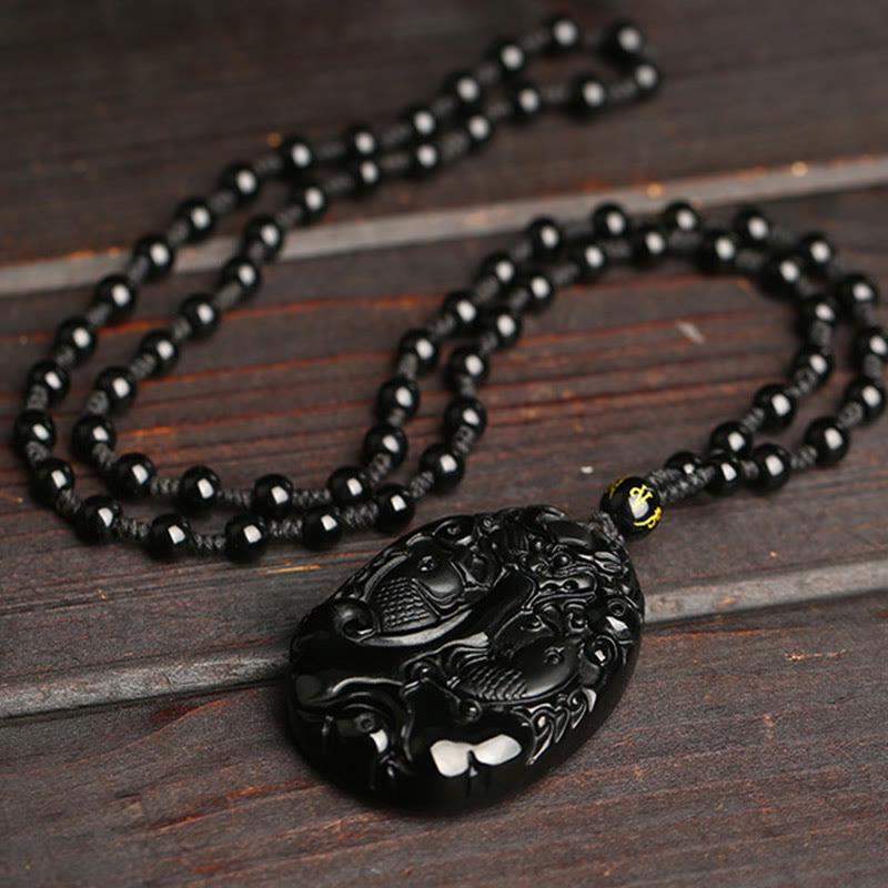Collier pendentif en corde de perles de poisson Koi en obsidienne noire avec Buddha Stones