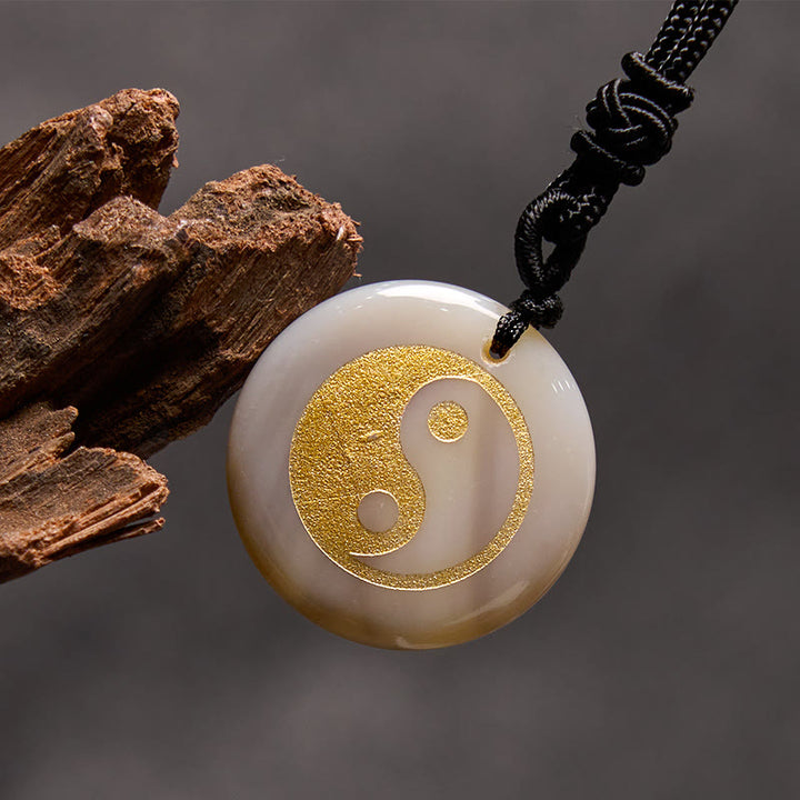Collier pendentif spirituel Yin Yang en Buddha Stones en cristal varié, améthyste, œil de tigre, aventurine verte