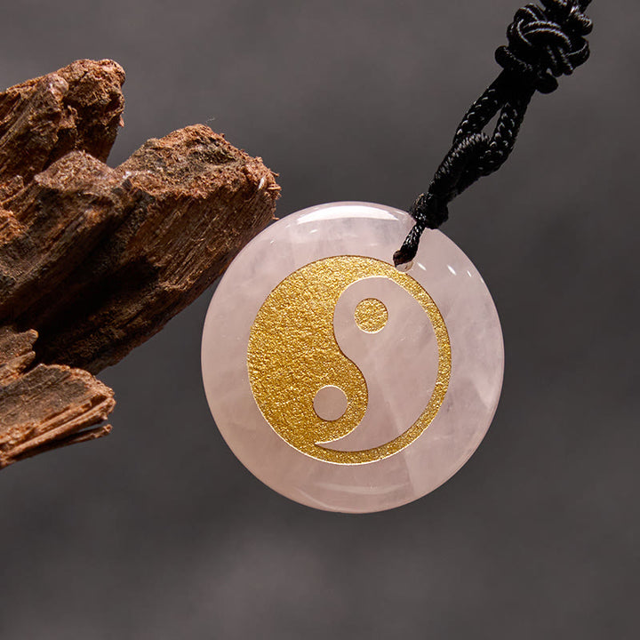 Collier pendentif spirituel Yin Yang en Buddha Stones en cristal varié, améthyste, œil de tigre, aventurine verte