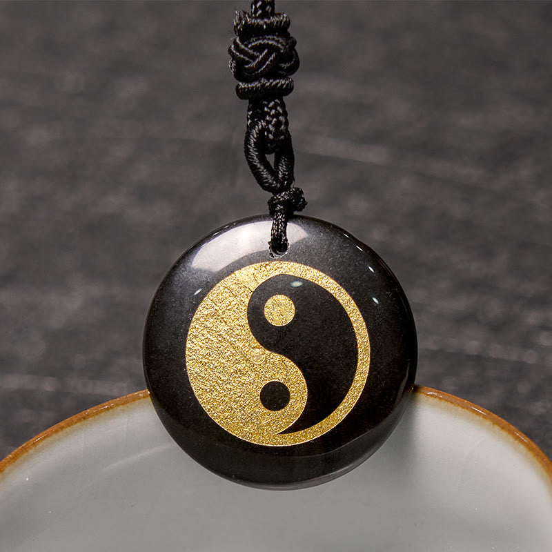 Collier pendentif spirituel Yin Yang en Buddha Stones en cristal varié, améthyste, œil de tigre, aventurine verte