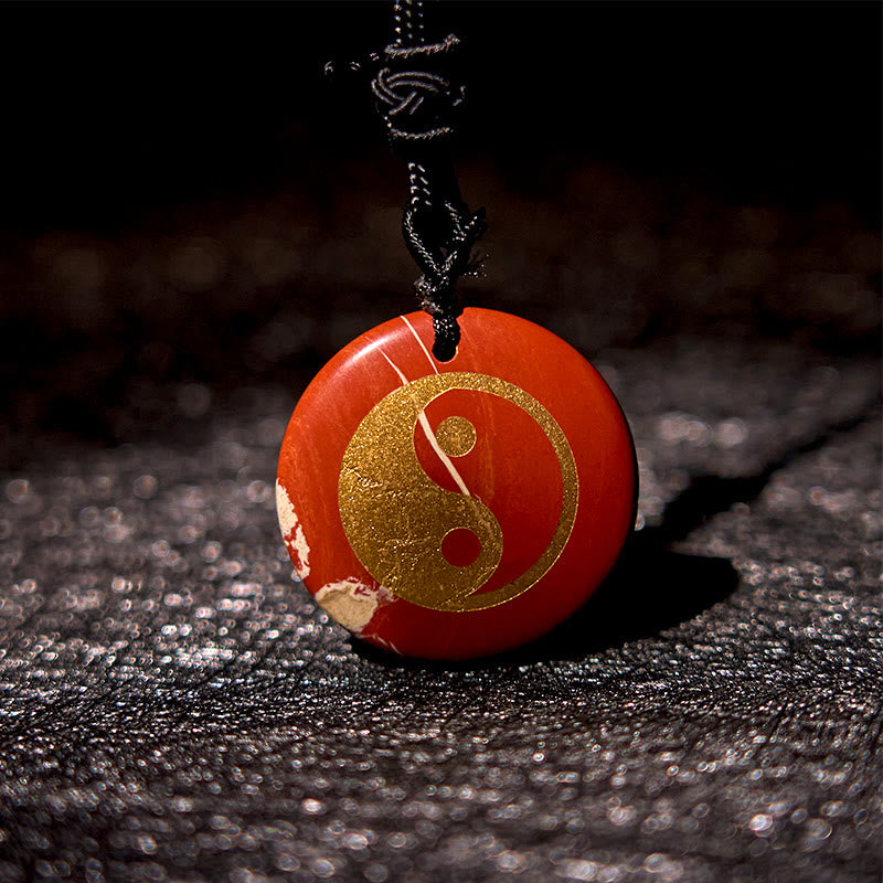 Collier pendentif spirituel Yin Yang en Buddha Stones en cristal varié, améthyste, œil de tigre, aventurine verte