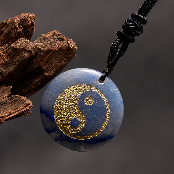 Collier pendentif spirituel Yin Yang en Buddha Stones en cristal varié, améthyste, œil de tigre, aventurine verte