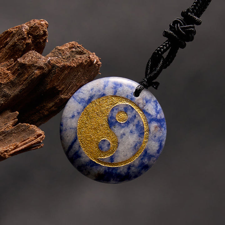 Collier pendentif spirituel Yin Yang en Buddha Stones en cristal varié, améthyste, œil de tigre, aventurine verte