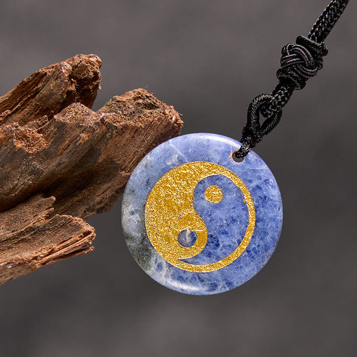 Collier pendentif spirituel Yin Yang en Buddha Stones en cristal varié, améthyste, œil de tigre, aventurine verte