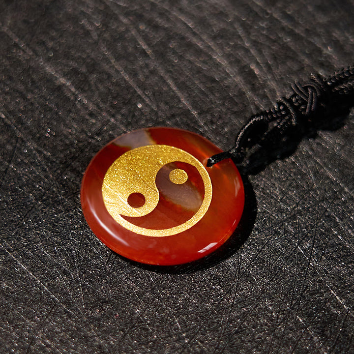 Collier pendentif spirituel Yin Yang en Buddha Stones en cristal varié, améthyste, œil de tigre, aventurine verte