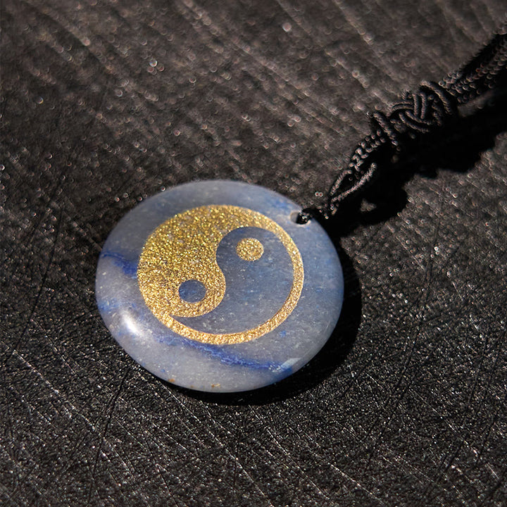Collier pendentif spirituel Yin Yang en Buddha Stones en cristal varié, améthyste, œil de tigre, aventurine verte