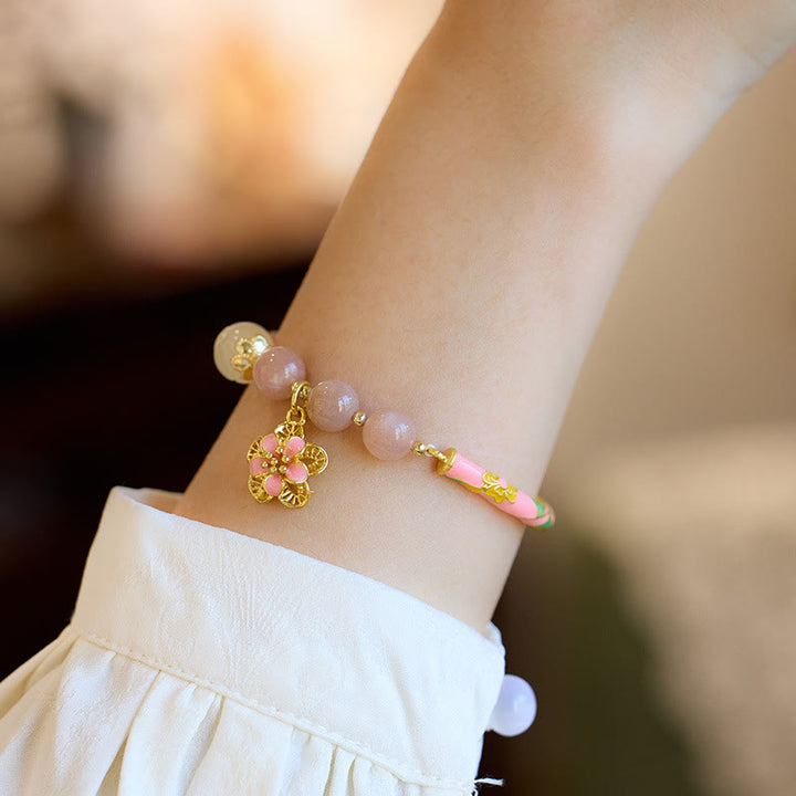 Bracelet de richesse avec breloque en forme de fleur de jade et de soie dorée en pierre naturelle de Buddha Stones