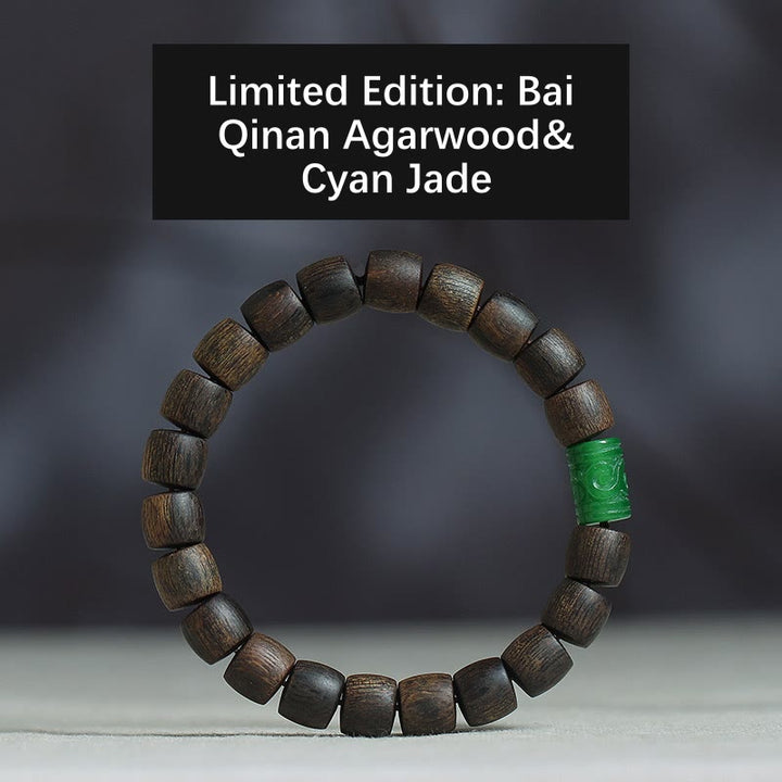 Buddha Stones Nha Trang Rare Bai Qinan Bois d'agar Cyan Jade Agate rouge Bouddha rieur Bracelet de méditation tibétain pour la force des os