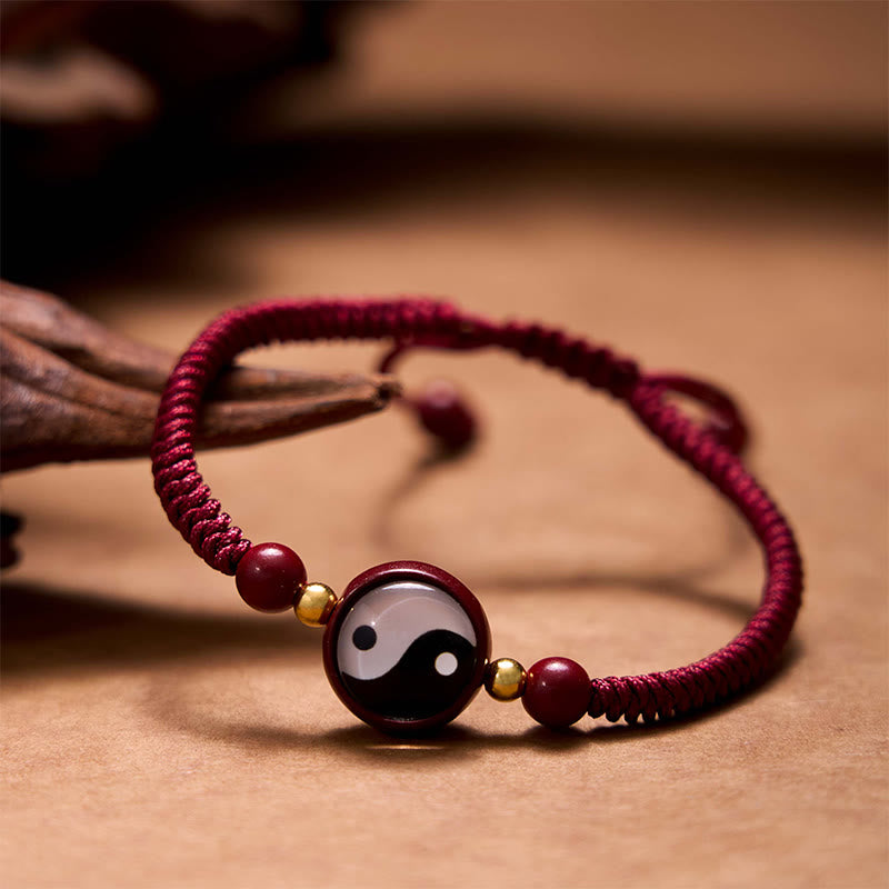 Bracelet porte-bonheur en Buddha Stones avec cordon rouge en cinabre et symbole Yin Yang Bagua - image 2
