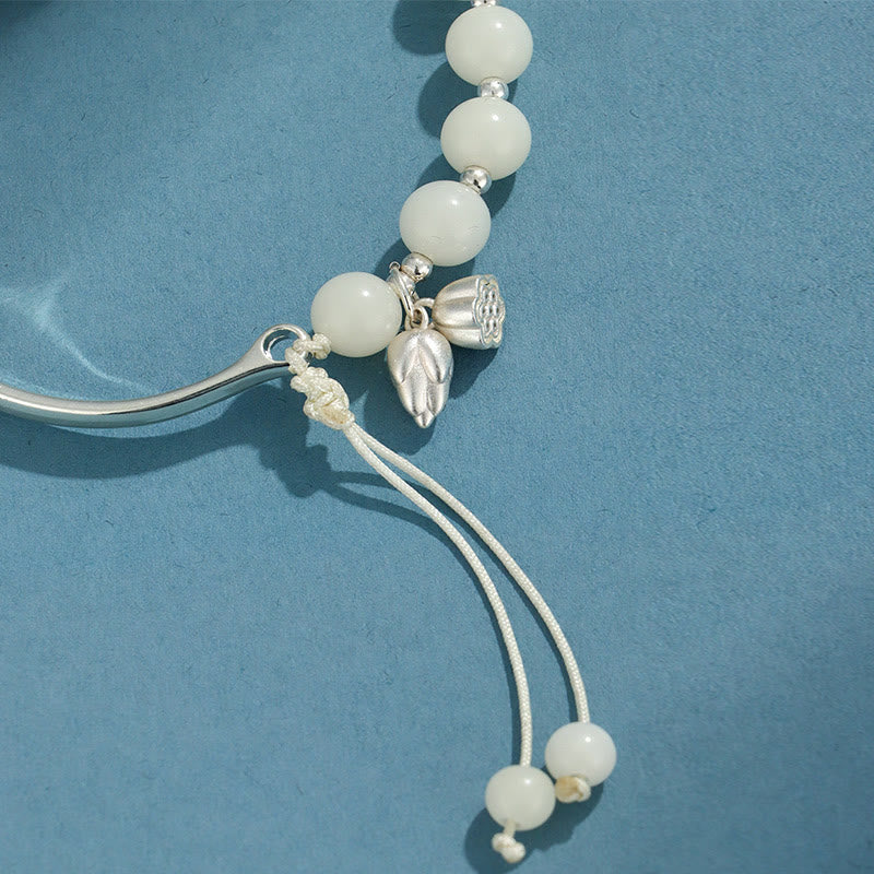 Bracelet jonc porte-bonheur en pierres de Buddha Stones et graines de Bodhi, papillon, lotus