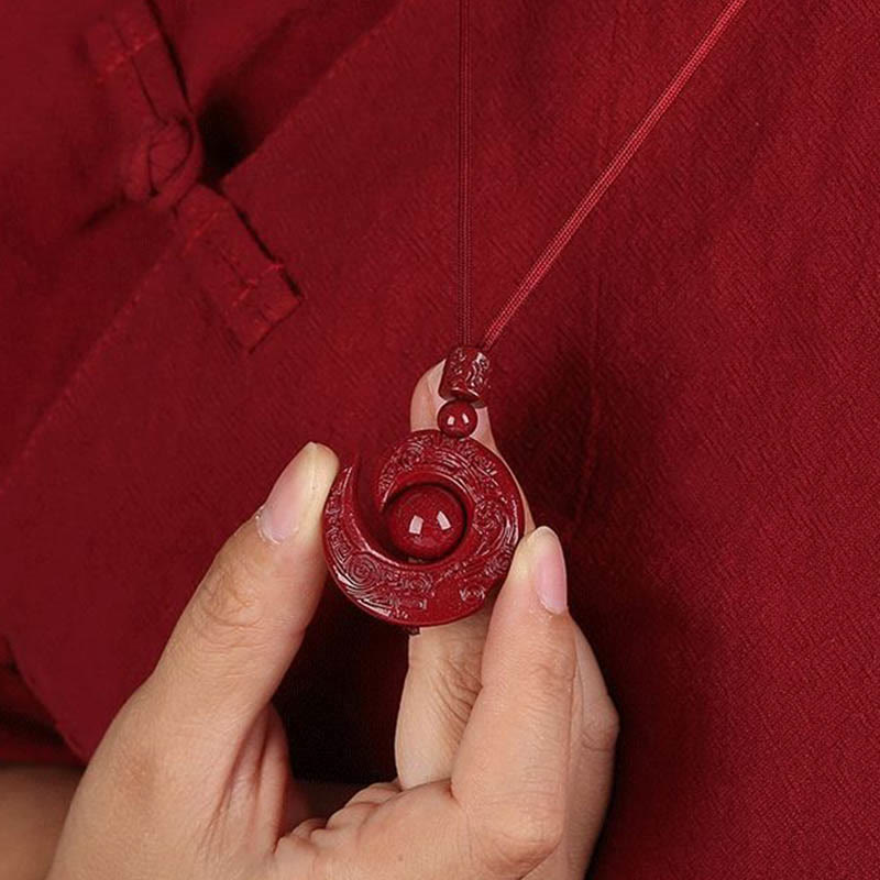 Collier pendentif en cinabre naturel Buddha Stones pour améliorer la chance