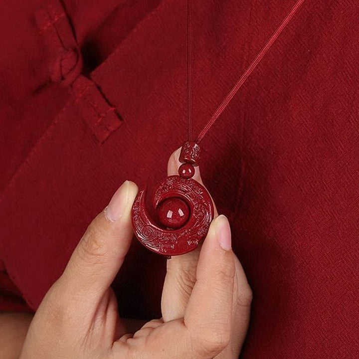 Collier pendentif en cinabre naturel Buddha Stones pour améliorer la chance