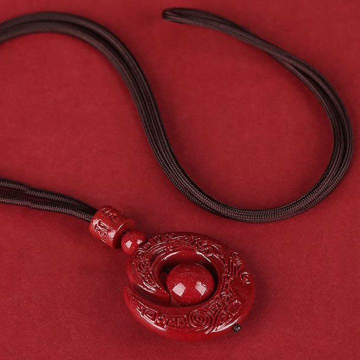 Collier pendentif en cinabre naturel Buddha Stones pour améliorer la chance