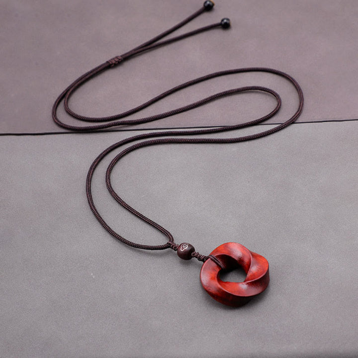 Collier pendentif de relaxation avec Buddha Stones et nuages propices