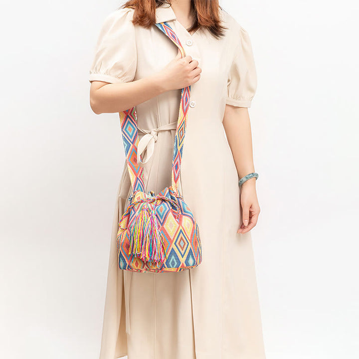 Sac à bandoulière en toile avec imprimé fleurs et Buddha Stones colorées