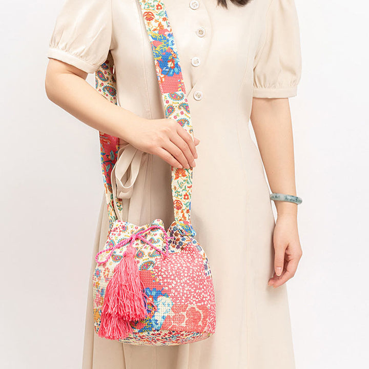 Sac à bandoulière en toile avec imprimé fleurs et Buddha Stones colorées