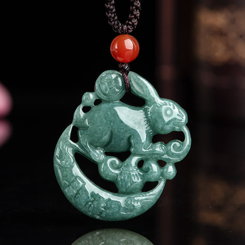 Collier pendentif croissant de lune porte-bonheur en jade de l'année du lapin