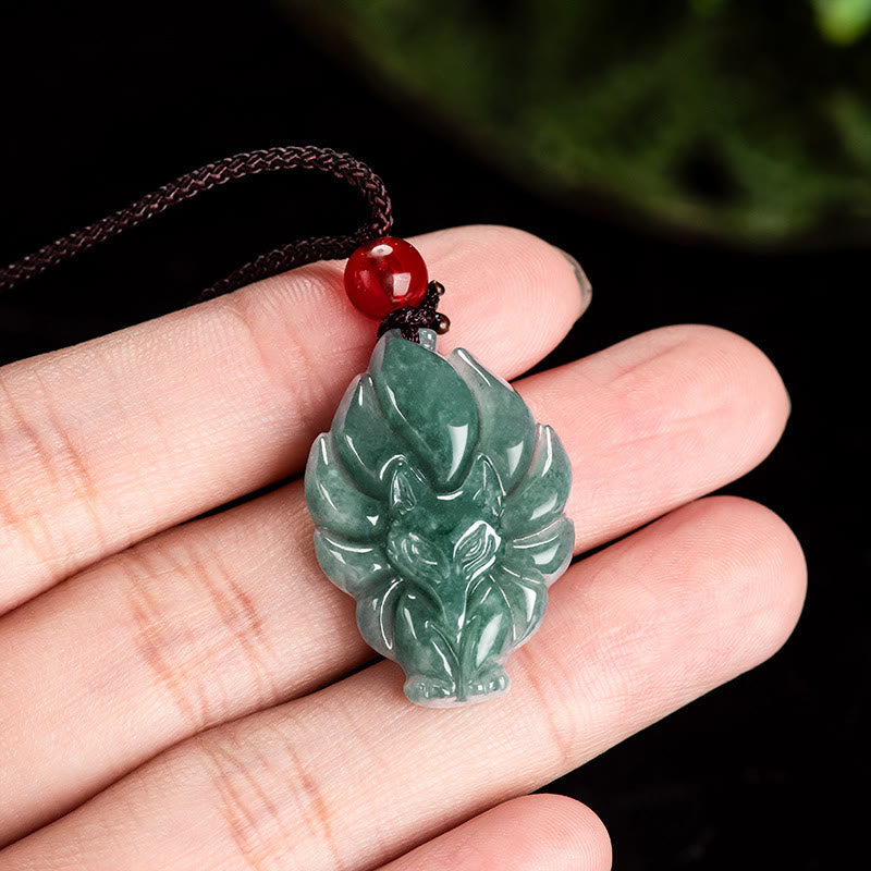 Collier pendentif porte-bonheur en jade vert naturel à neuf Buddha Stones