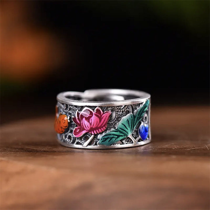 Bague porte-bonheur en cuivre et émail bleu avec Buddha Stones et cœur de lotus Sutra Koi