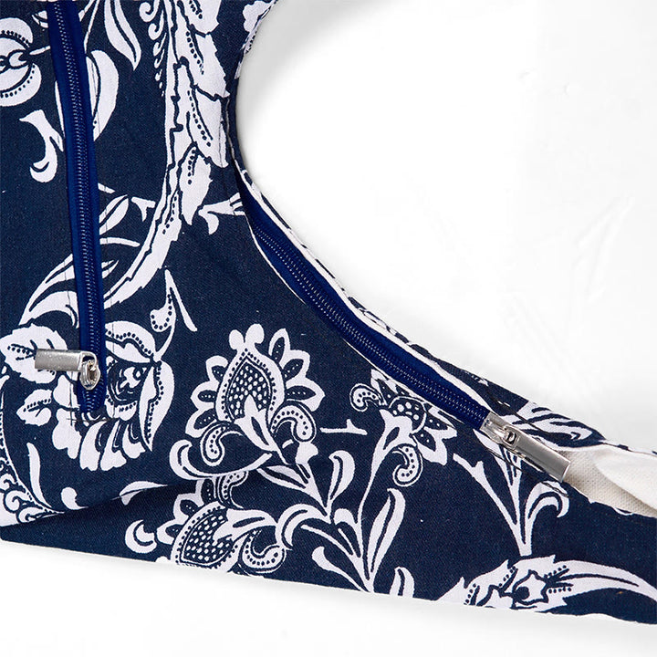 Sac à bandoulière en coton à motif de fleurs bleu marine et blanc Buddha Stones