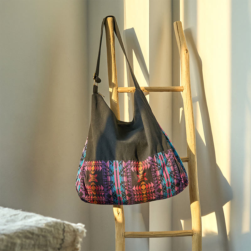 Sac à bandoulière en coton à motif géométrique noir, rouge et rose Buddha Stones