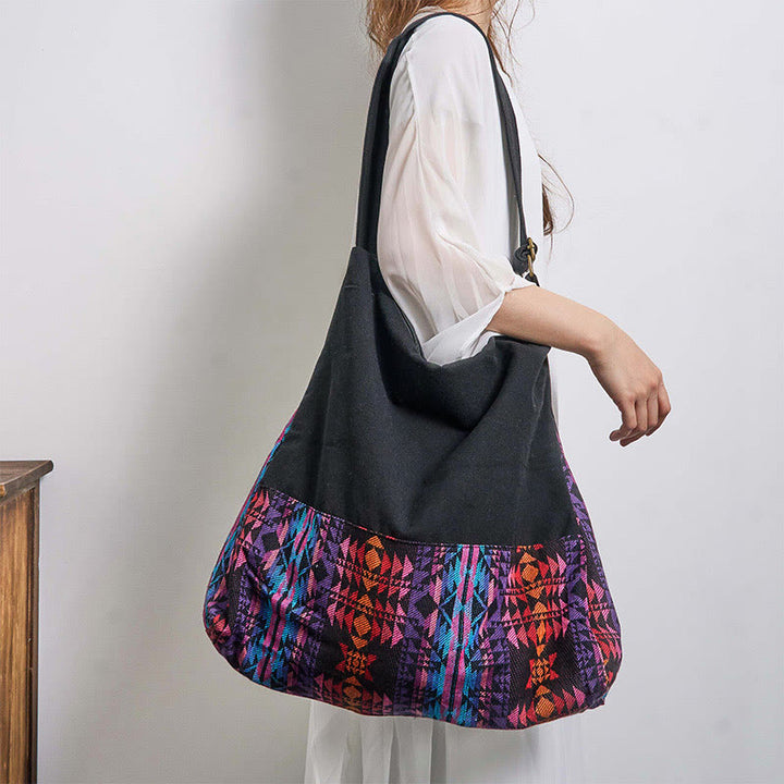 Sac à bandoulière en coton à motif géométrique noir, rouge et rose Buddha Stones