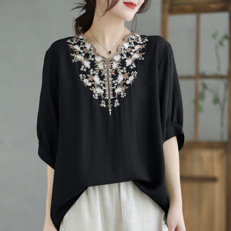 T-shirt en coton et lin à manches courtes et col en V avec petites broderies florales et Buddha Stones - Noir - F (convient aux tailles US4-8/10 ; UK/AU8-12/14 ; EU36-40/42) - image 0