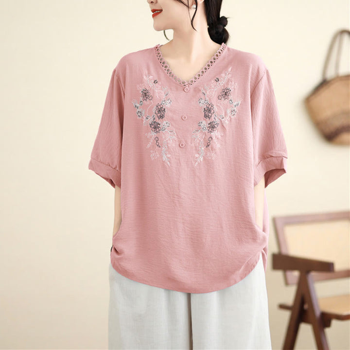 T-shirt à manches courtes et col en V avec broderie florale et Buddha Stones