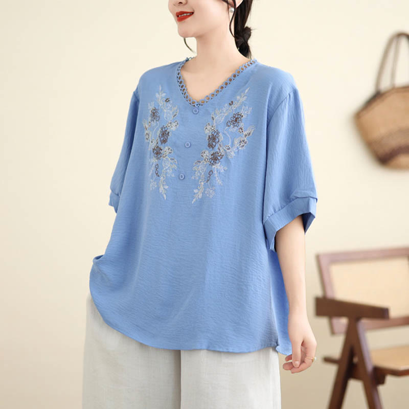 T-shirt à manches courtes et col en V avec broderie florale et Buddha Stones
