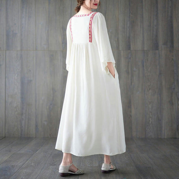 Robe mi-longue à ourlet volanté cranté et broderies de Buddha Stones avec poches - image 2