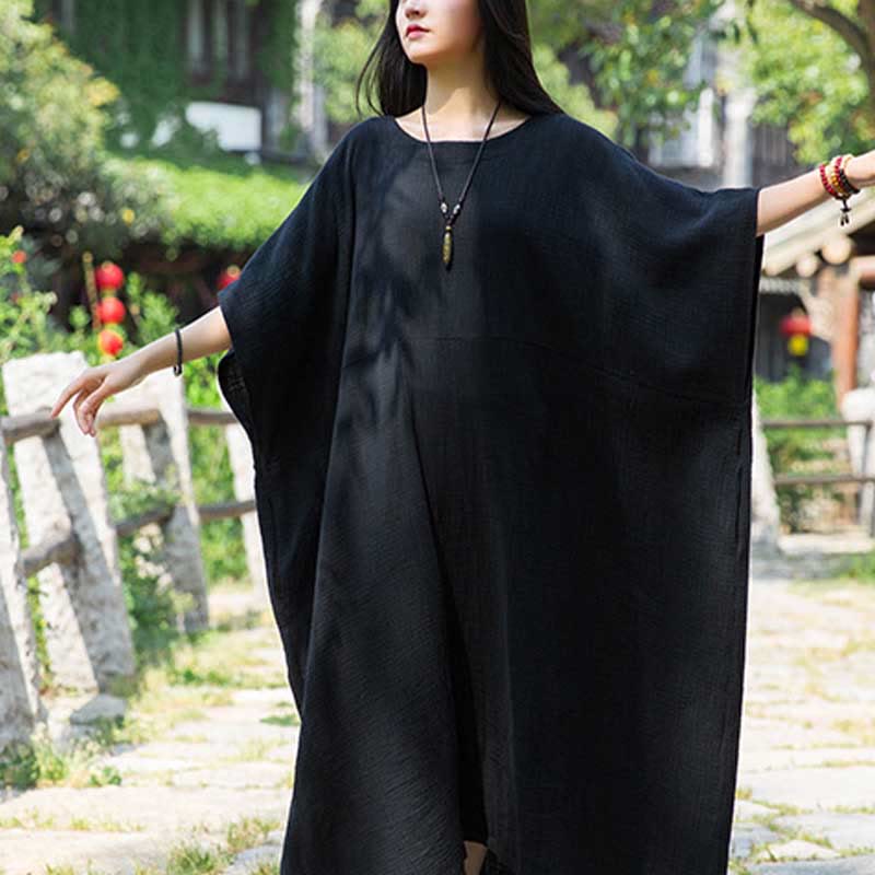 Robe longue ample à manches chauve-souris et poches de couleur unie avec Buddha Stones