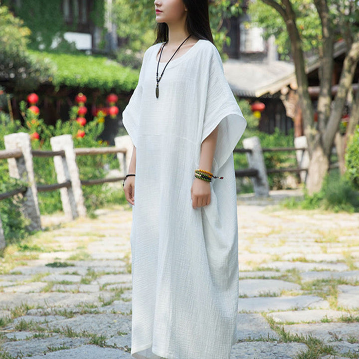 Robe longue ample à manches chauve-souris et poches de couleur unie avec Buddha Stones