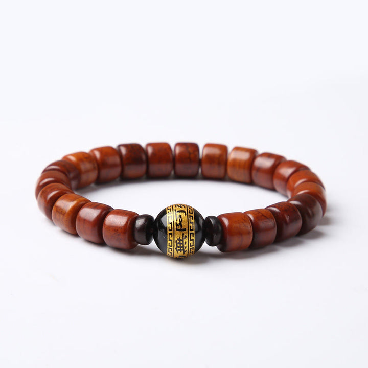 Bracelet de force en agate rouge et corne de mouton avec Buddha Stones d'os tibétaines et perles dzi à trois yeux