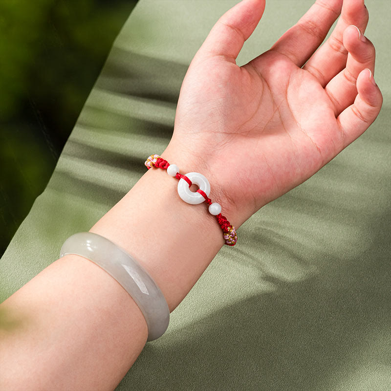 Bracelet en fil rouge Buddha Stones Jade Luck Abundance