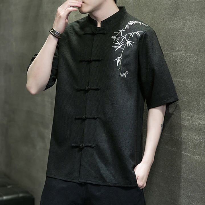 Chemise à manches courtes pour homme avec broderie de libellule et de feuille à boutons de grenouille Buddha Stones