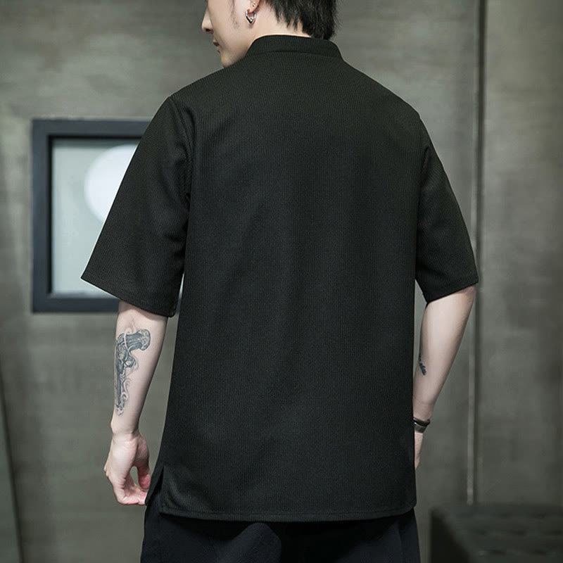 Chemise à manches courtes pour homme avec broderie de libellule et de feuille à boutons de grenouille Buddha Stones
