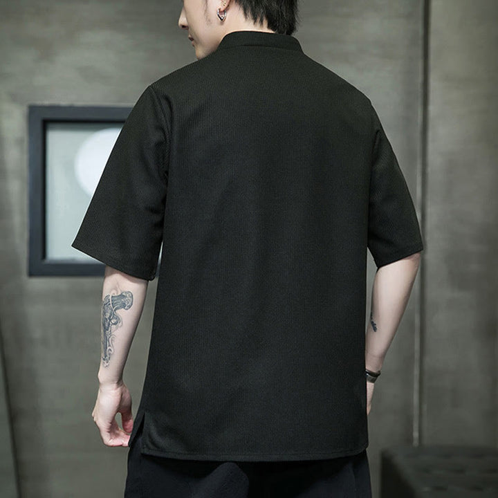 Chemise à manches courtes pour homme avec broderie de libellule et de feuille à boutons de grenouille Buddha Stones