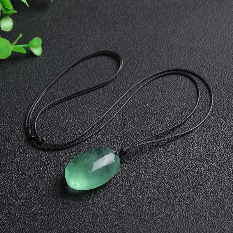 Collier avec pendentif en fluorite verte Buddha Stones - Fluorite verte - image 0
