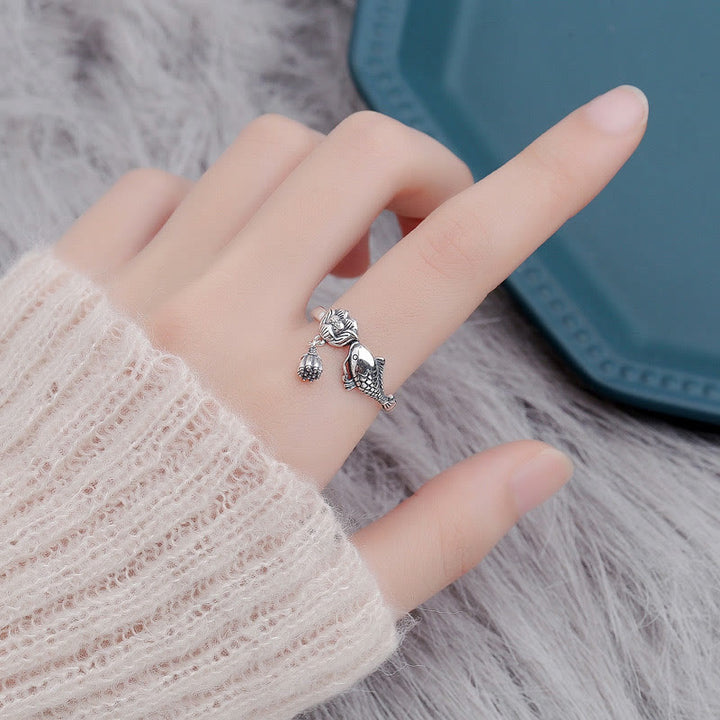 Bague de réussite en argent sterling 925 avec motif de poisson koï et fleur de lotus et pierres de Buddha Stones