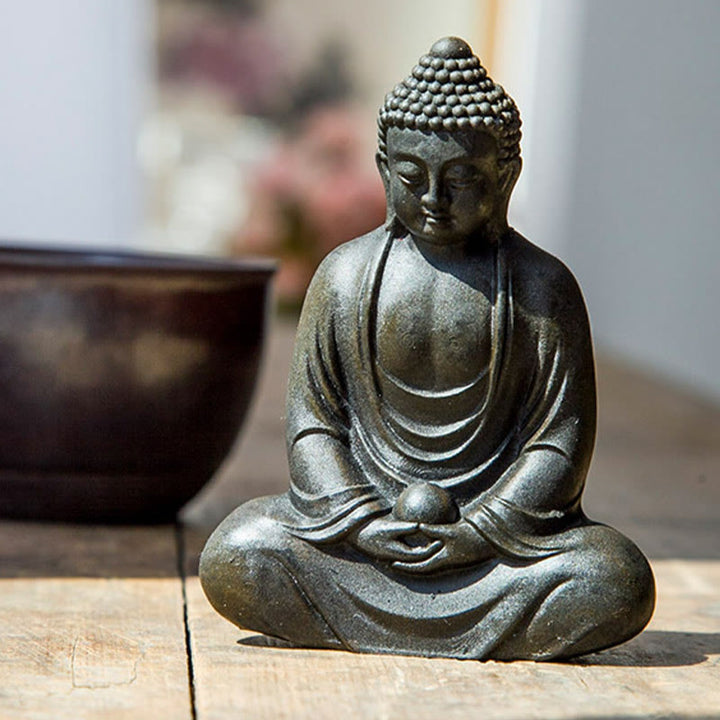 Buddha Stones Bouddha tibétain en méditation Poudre de fer Rouille Statue en résine coulée Décoration de sérénité