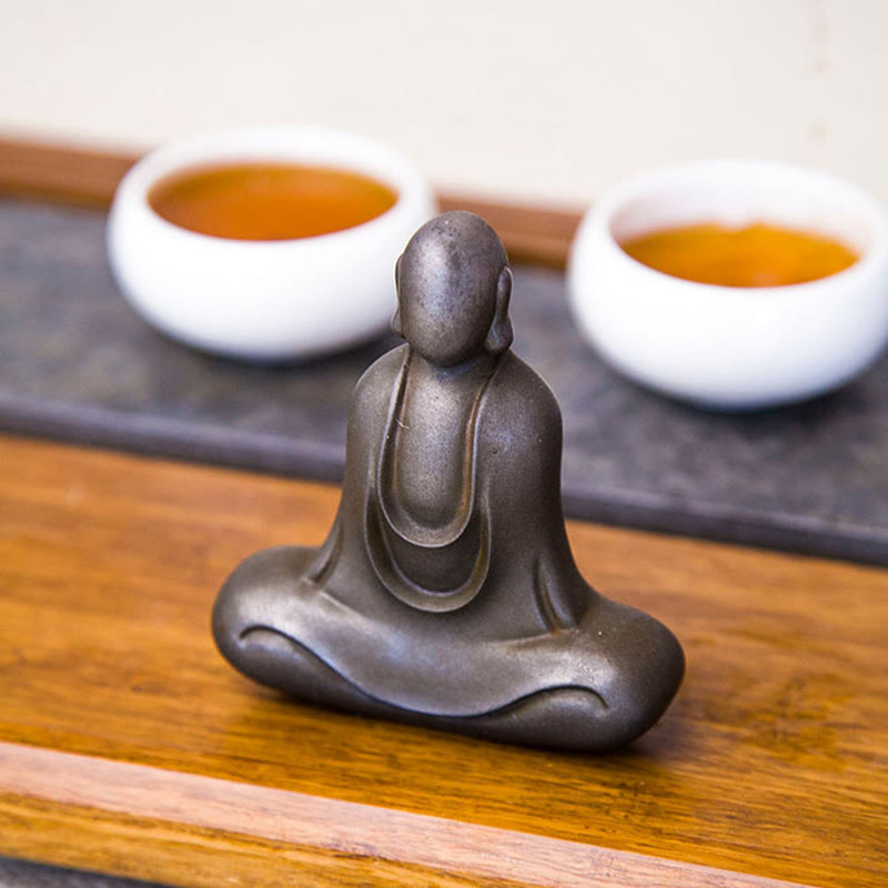 Buddha Stones Bouddha tibétain Poudre de fer Rouille Statue en résine coulée Décoration de bureau