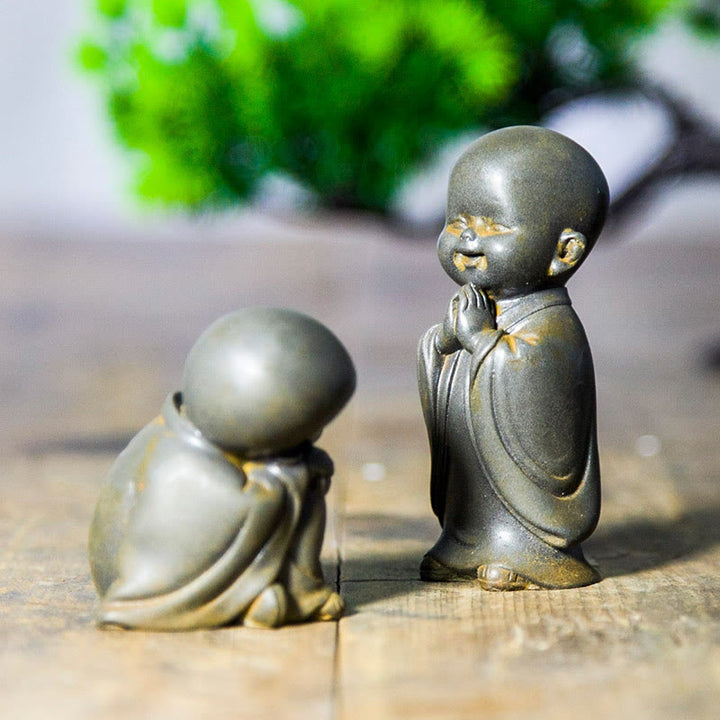 Statue de Buddha Stones, petit moine méditant, poudre de fer, rouille, résine coulée, décoration de bureau