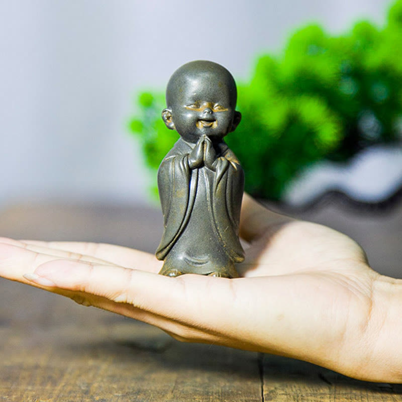 Statue de Buddha Stones, petit moine méditant, poudre de fer, rouille, résine coulée, décoration de bureau