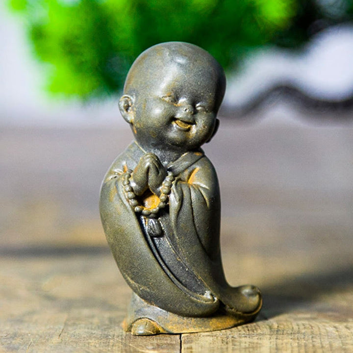 Statue de Buddha Stones, petit moine méditant, poudre de fer, rouille, résine coulée, décoration de bureau