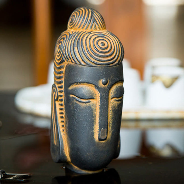 Buddha Stones Yeux fermés Bouddha méditant Poudre de fer Rouille Statue en résine coulée Décoration de la maison
