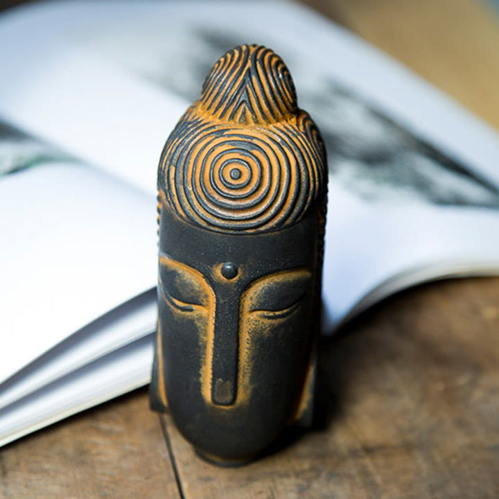 Buddha Stones Yeux fermés Bouddha méditant Poudre de fer Rouille Statue en résine coulée Décoration de la maison