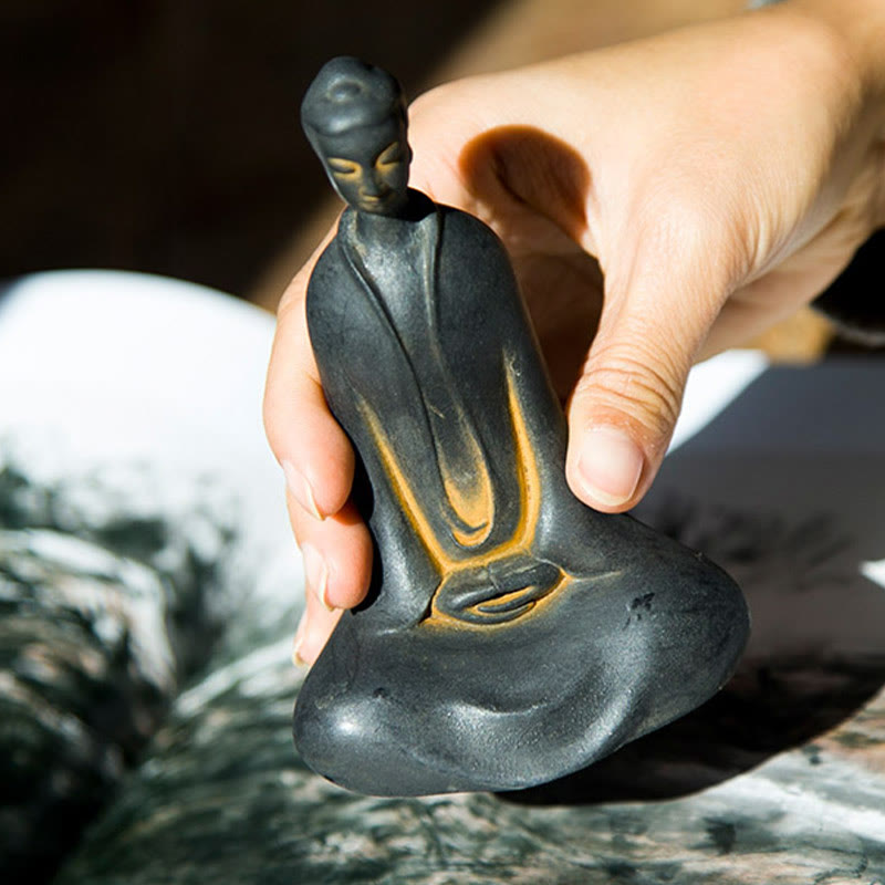 Statue de Buddha Stones Sakyamuni en résine moulée à la main en poudre de fer et rouille Décoration de la maison