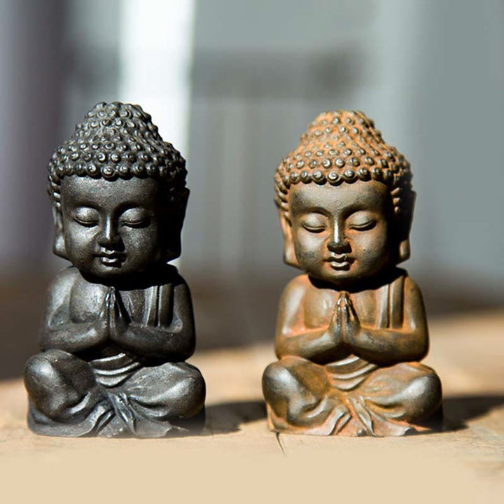 Statue de Buddha Stones Sakyamuni en résine moulée à la main en poudre de fer et rouille